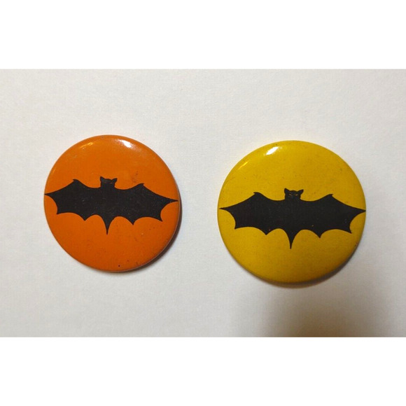 Batman Orange Yellow Pinback Button Badges 2 Original 1989 Licensed Official Bat - Picture 2 of 3
